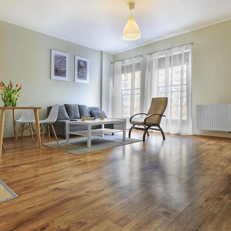 Apartamenty Aparts Łódź Esterno foto