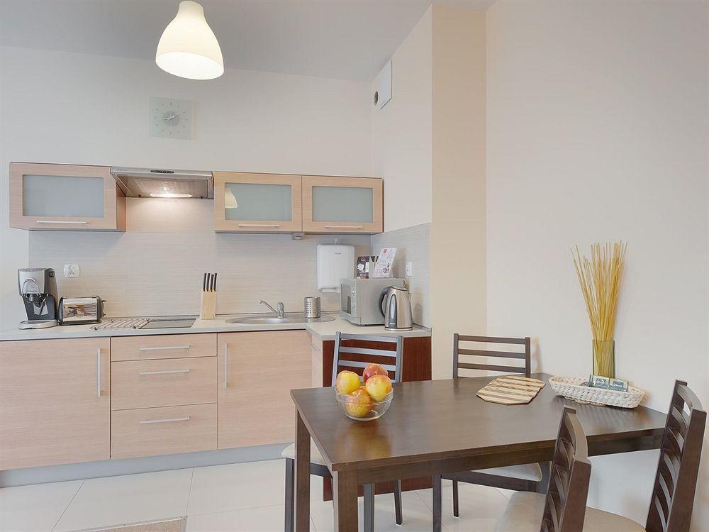 Apartamenty Aparts Łódź Esterno foto