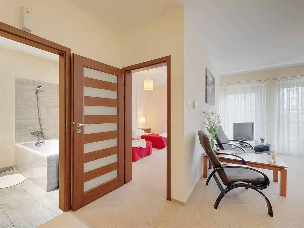 Apartamenty Aparts Łódź Esterno foto