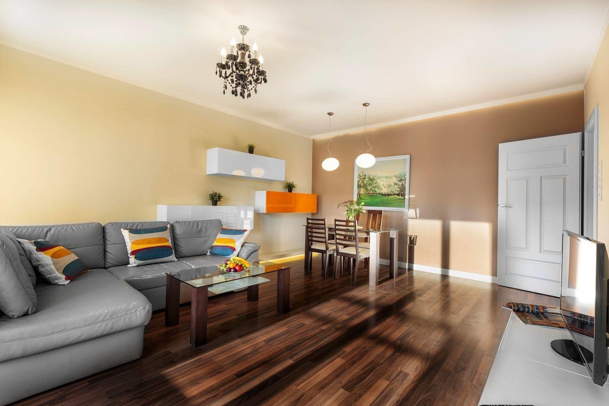 Apartamenty Aparts Łódź Esterno foto